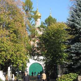 Храм при Ваганьковском кладбище